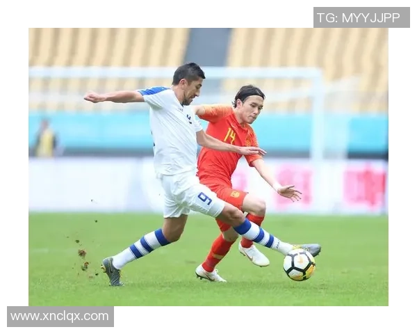 中国队与乌兹别克斯坦激战23回合展现足球魅力与团队精神的较量 中国队与乌兹别克斯坦激战23回合展现足球魅力与团队精神的较量